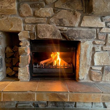 Alpine Woodsmoke Apartments Falls Creek Bagian luar foto