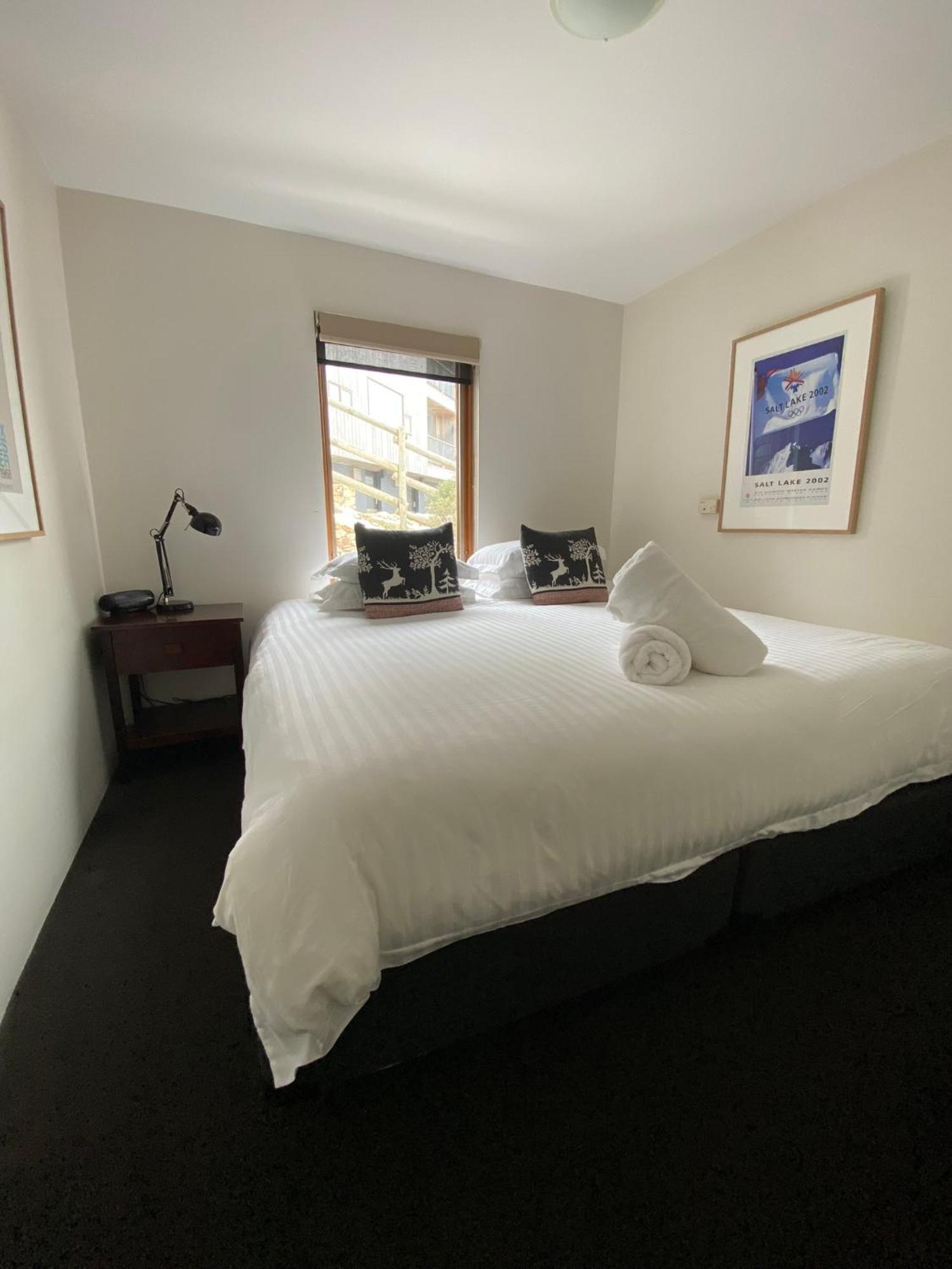 Alpine Woodsmoke Apartments Falls Creek Bagian luar foto
