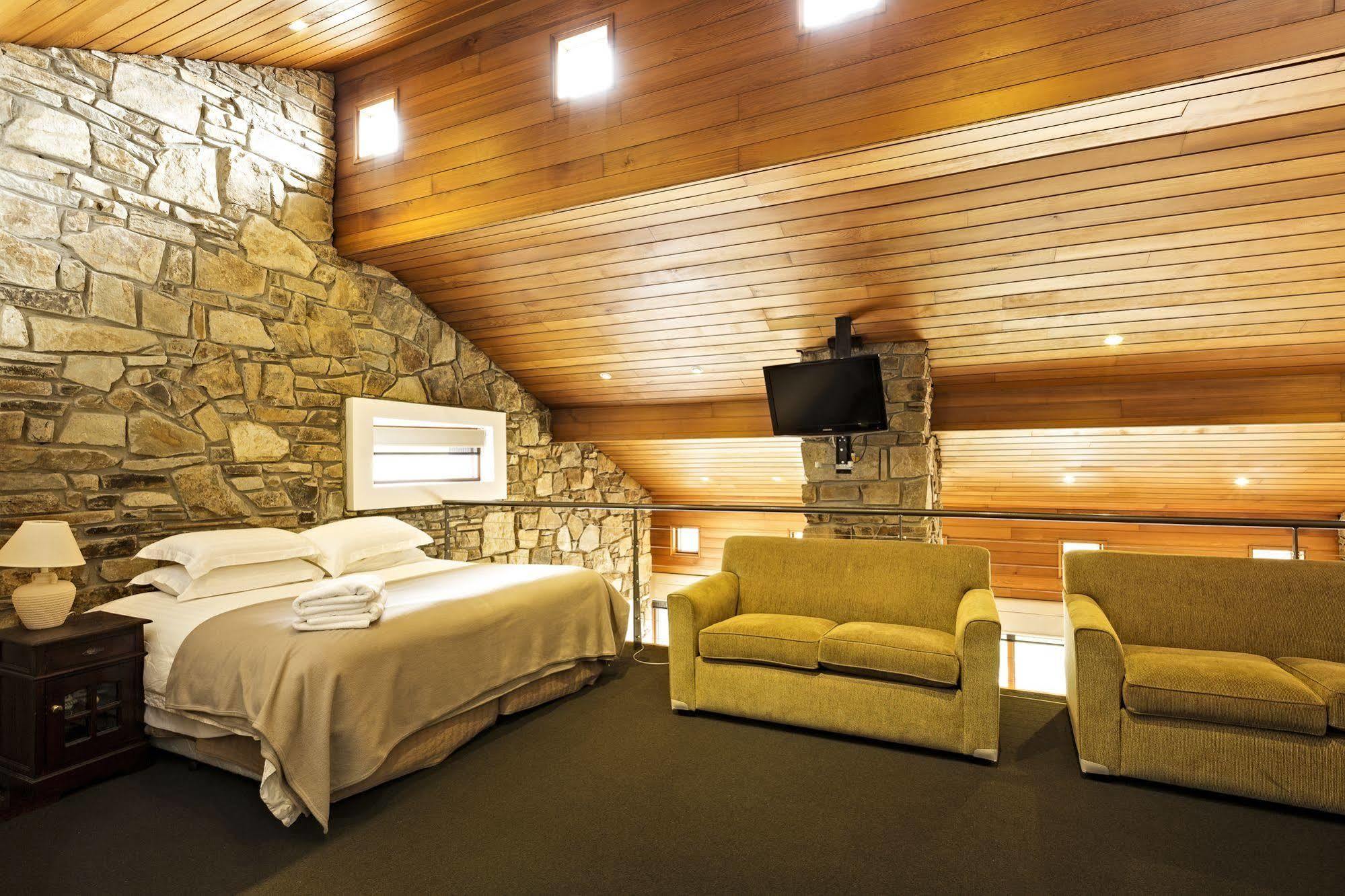 Alpine Woodsmoke Apartments Falls Creek Bagian luar foto