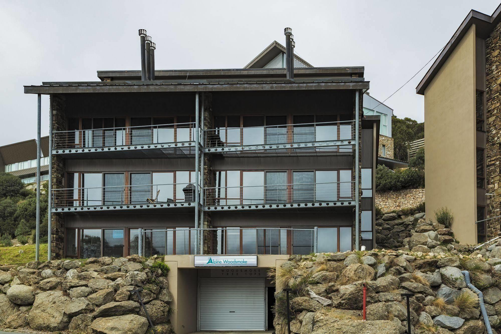 Alpine Woodsmoke Apartments Falls Creek Bagian luar foto